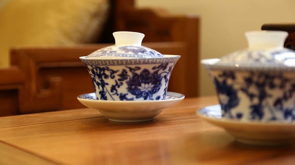 Details about   Chinese Traditions Gai Wan Tea Set Bone Kung Fu TeaSet Gaiwan Tea Cup Porcelain 